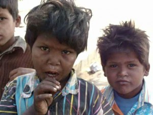 Roadside poor kids in India