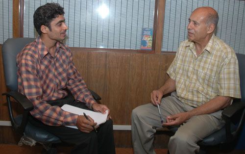 Ansari is being interviewed by Zahid Gishkori for Speakbindas