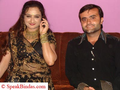 Vikas Rajpopat wth Farida Mir Vikas Rajpopat wth Farida Mir