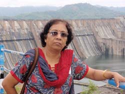 Neela Kakadia at Saradar Sarovar Dam Neela Kakadia at Saradar Sarovar Dam