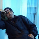 Enjoying peace in Gallery – So Gaya Ye Jaha, So Gaya Aasman!